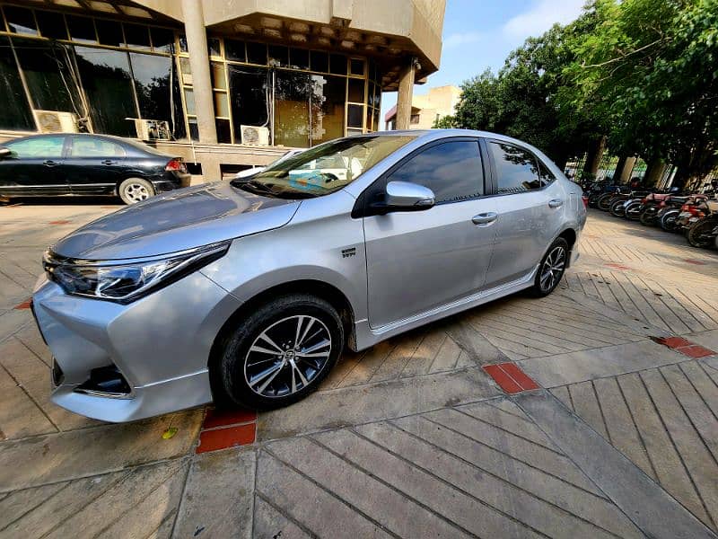 Toyota Corolla Altis 2022 4