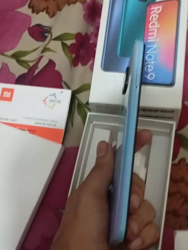 Redmi Note 9 polar white 4gb / 128gb set bilkul ok hai genuine 3