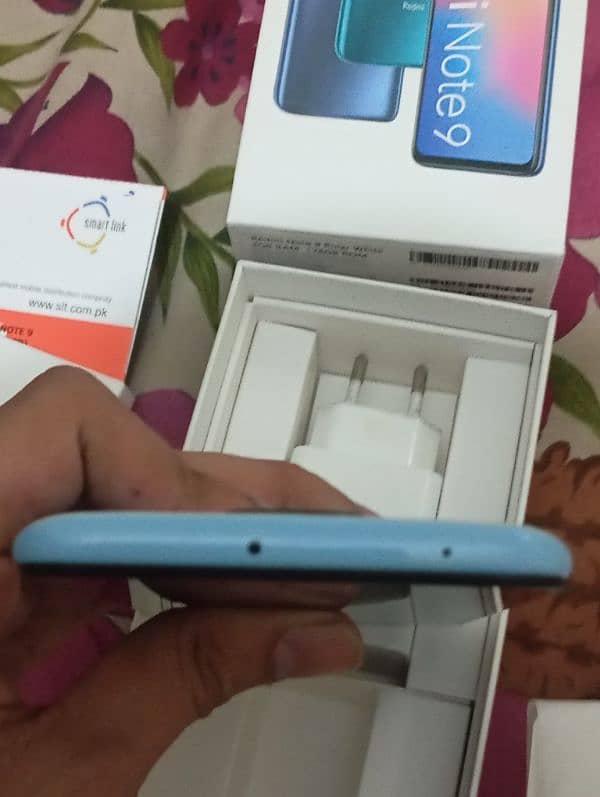 Redmi Note 9 polar white 4gb / 128gb set bilkul ok hai genuine 4