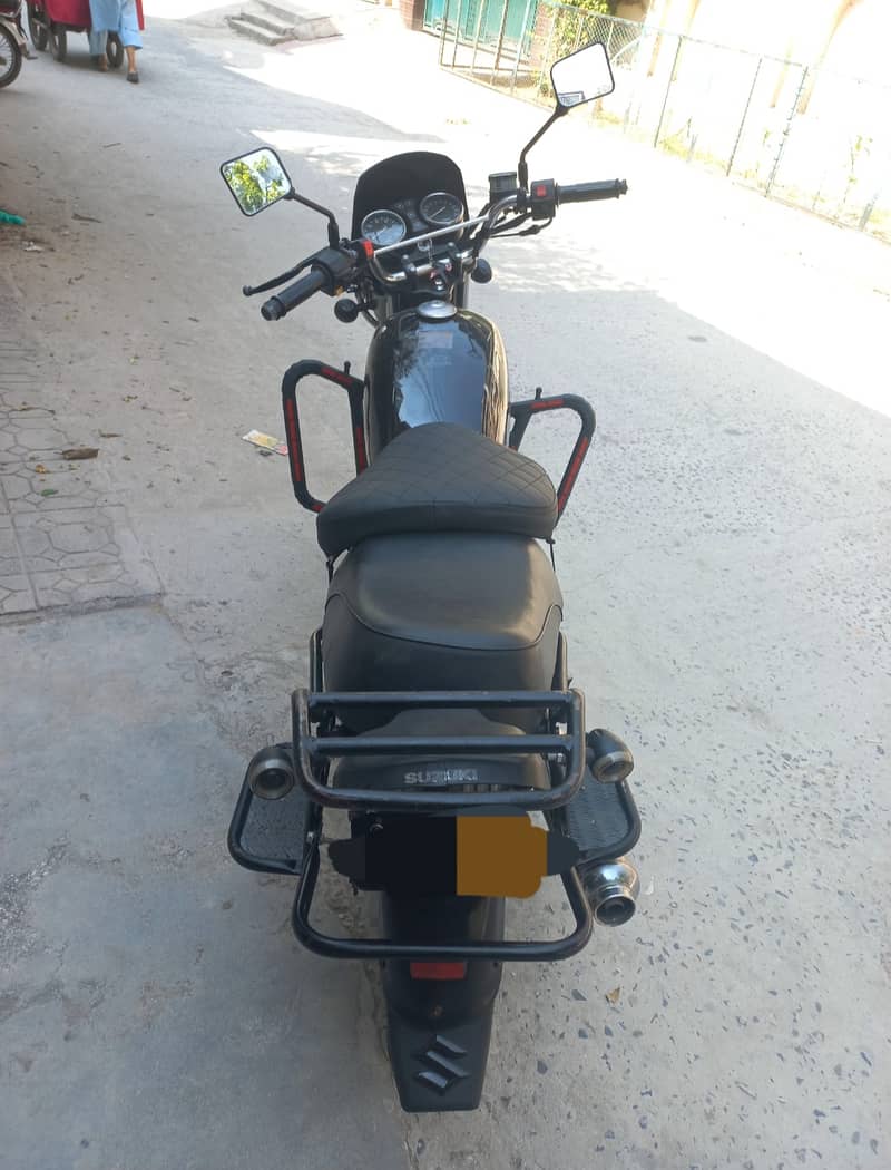 Suzuki GS 150 2023 3