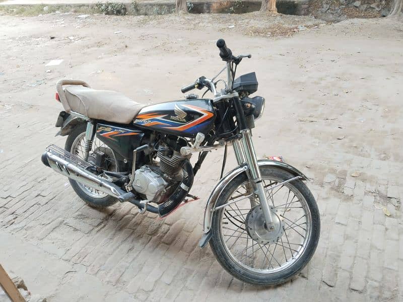 Honda 125 Good Condition 2018 model 6