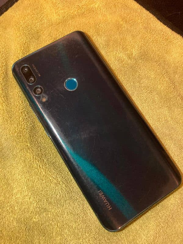 Huawei y9 0