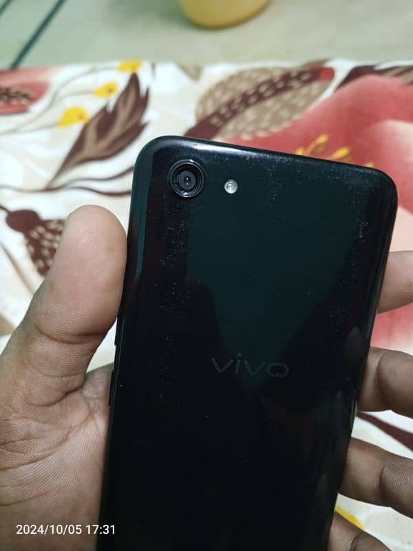 Vivo Y81s 6gb 128gb For Urgent sell Only Serious Buyer Contact Us. 3