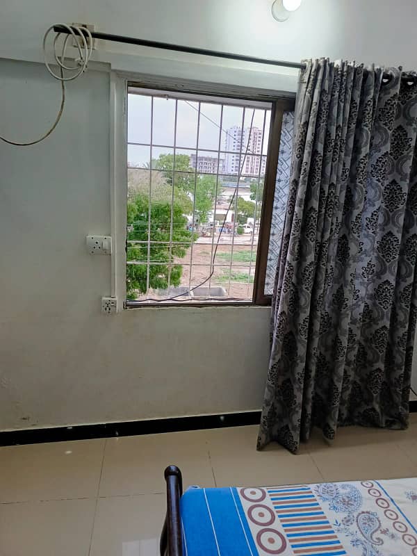 2nd Floor Road Side West Open 2 Bedroom D/L Flat For Sale In Block K North Nazimabad 8