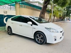 Toyota Prius S Touring Selection 1.8