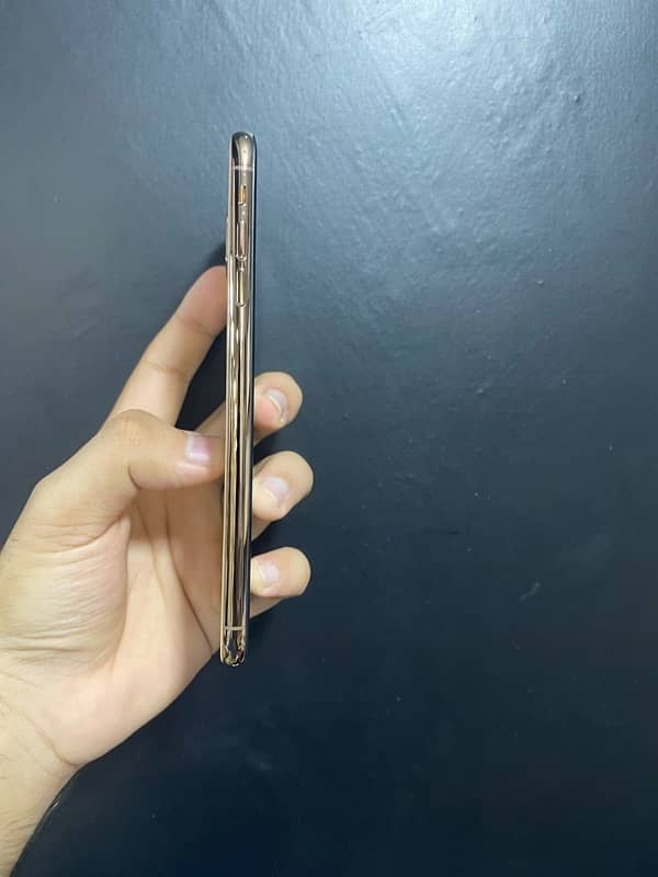 Iphone XsMax 64Gb GOLD PTA APPROVED 2