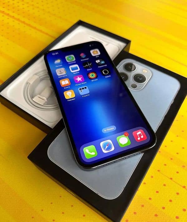 i Phone 8plus, 11,12,13,14,15 pro max on instalment Whatsap 3267157891 3