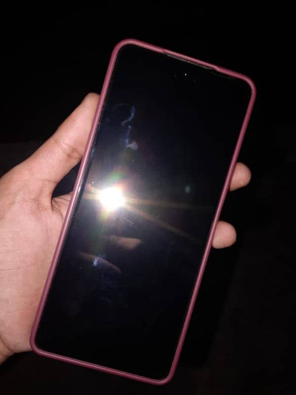 Infinix hot 40 pro no box no charger just fone . . . 03167555780 3