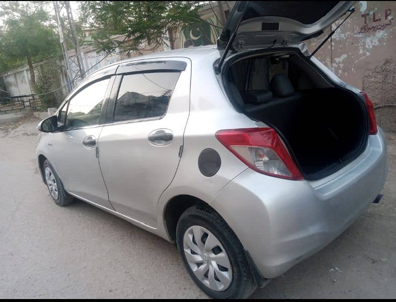 Toyota Vitz 2017 1