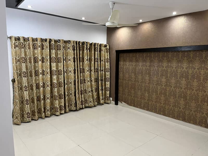 1 Kanal Upper Portion With Separate Gate Available for Rent in K Block DHA Phase 1 Lahore 2