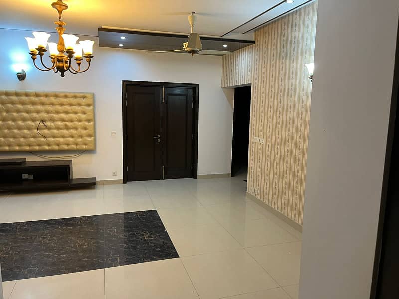 1 Kanal Upper Portion With Separate Gate Available for Rent in K Block DHA Phase 1 Lahore 6