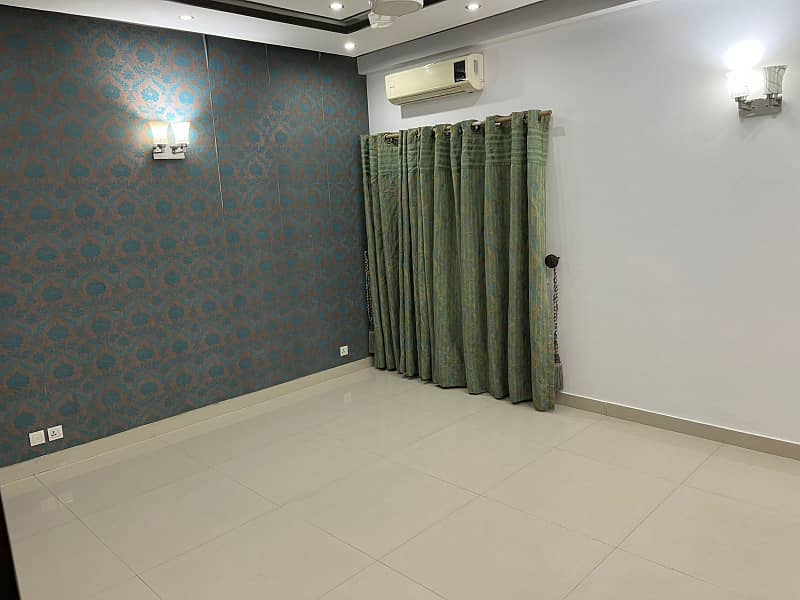 1 Kanal Upper Portion With Separate Gate Available for Rent in K Block DHA Phase 1 Lahore 7