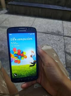 Samsung S4 condition 10/10 call no. 0/3/2/2/4/8/6/8/0/1/2