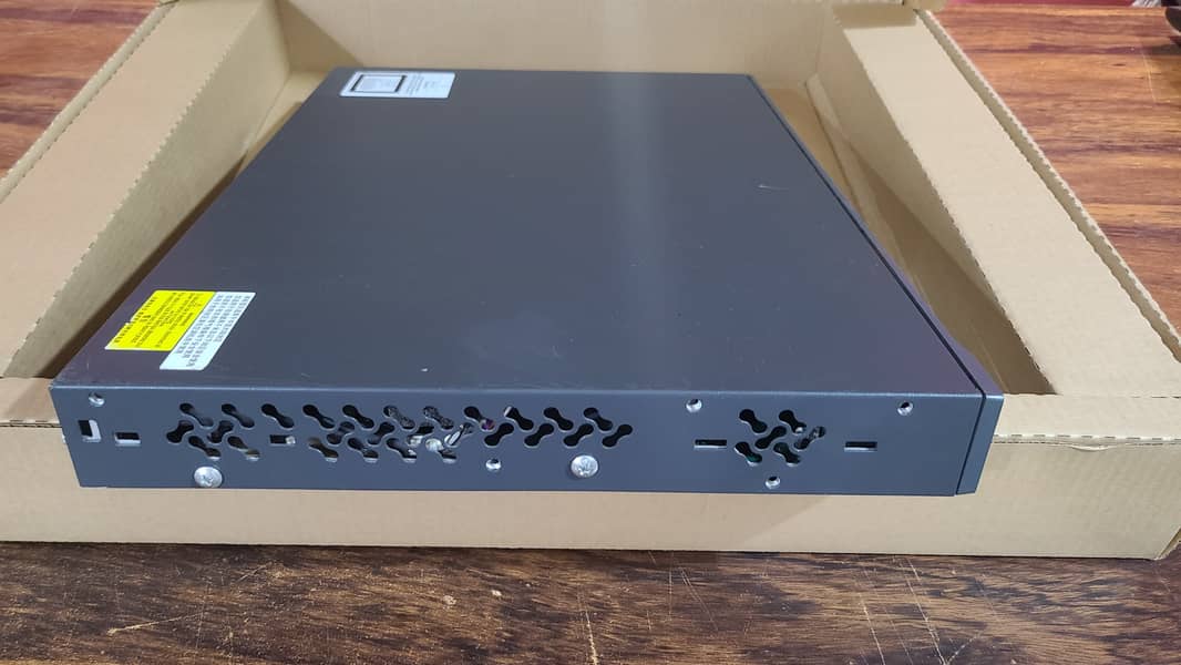 Cisco WS-C3750G-12S-S With 12SFP Switch Price In Pakistan (With Box) 11