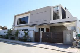 500 SQ YARDS LUXERY HOUSE FOR RENT | ENTIRE VILLA FOR RENT | PRECINCT-09 | Bahria Town Karachi.