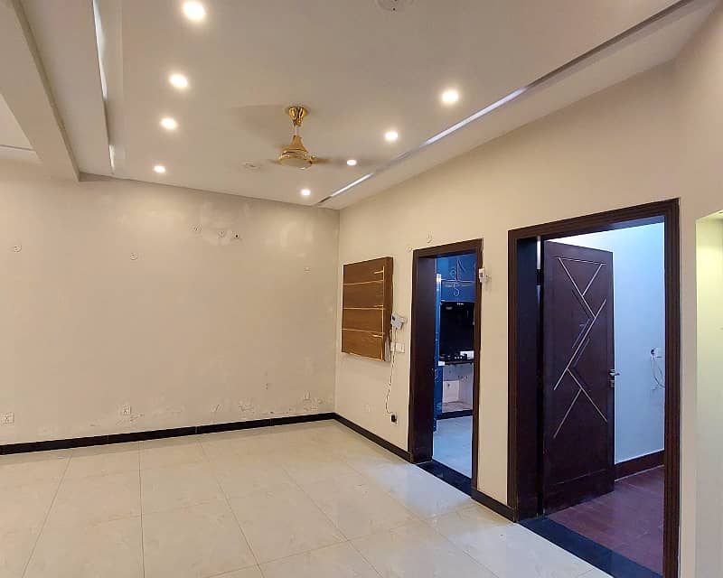 5 Marla House for Rent in Bahria Town Sector E 17