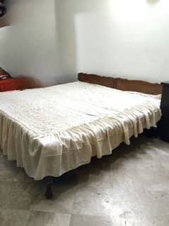 Single Bed/ Wooden Bed/