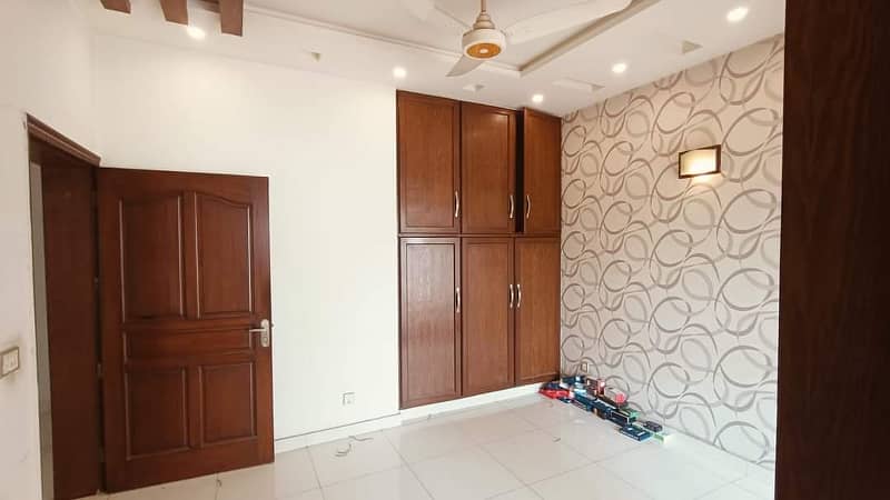 4 Marla double storey House for rent Shalimar colony Multan 2