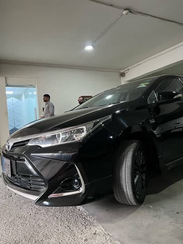 Toyota Corolla Altis 2022 black color 2