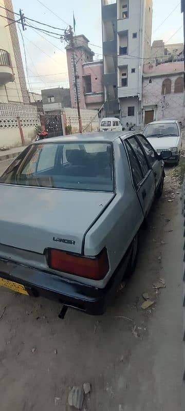 Mitsubishi Lancer 1988 3