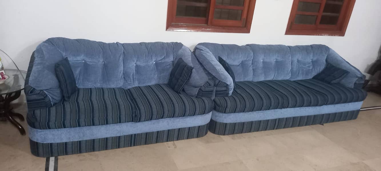 7 seater sofa set in good condition. 0