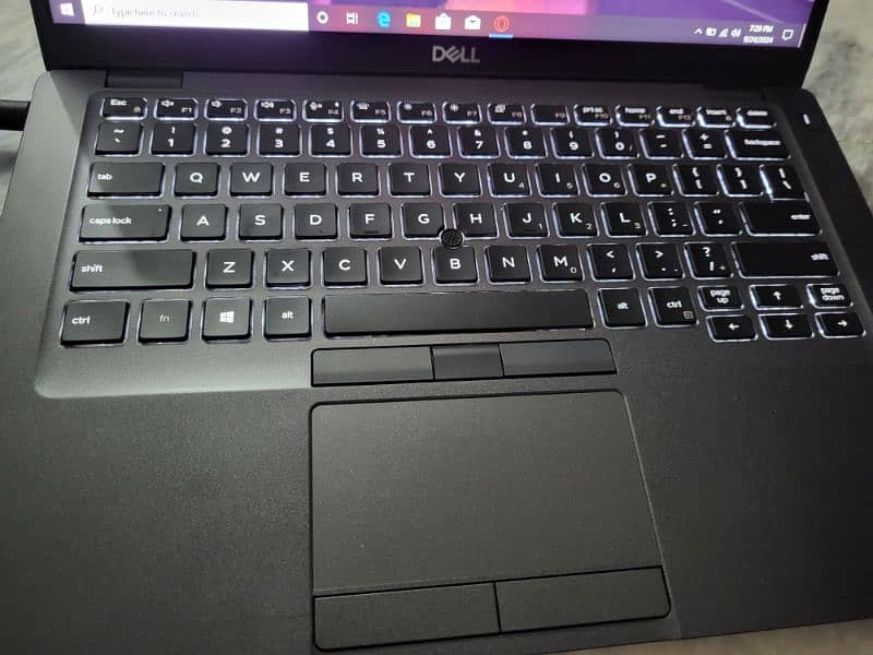 Selling my dell latitude 5401 i5 9th gen gaming laptop 1