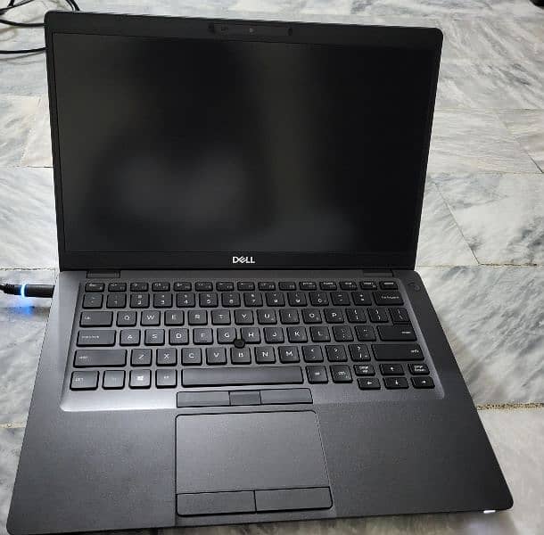 Selling my dell latitude 5401 i5 9th gen gaming laptop 4