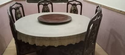 Dining table for sale