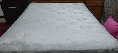 Double bed Spring Mattress Queen Size