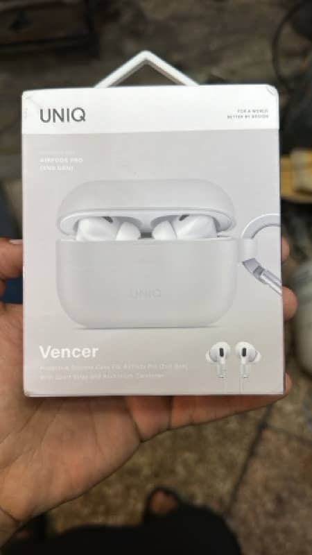 Apple AirPods Pro with MagSafe Case 2