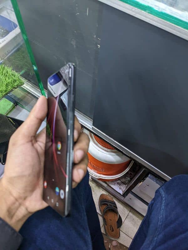 Oneplus 8 8/128 PTA Approved Mint Condition 5