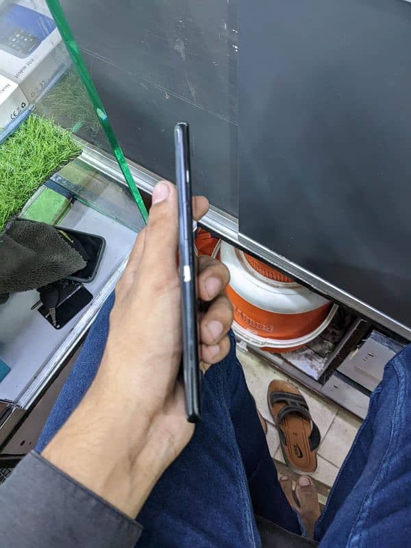 Oneplus 8 8/128 PTA Approved Mint Condition 6