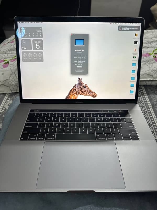 Mac Book 2018 15inch 0