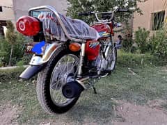 nwe bike 2018 model Honda 125 WhatsApp and contact number 03333512923