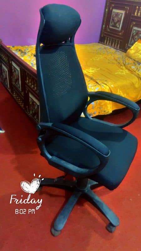 Boss B 543 Revolving Chair 5