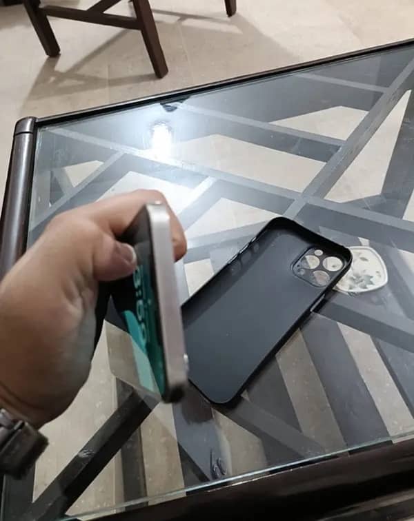 iphone 12 pro max 256gb sim glitch 3