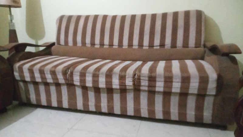 sofa for sell 0