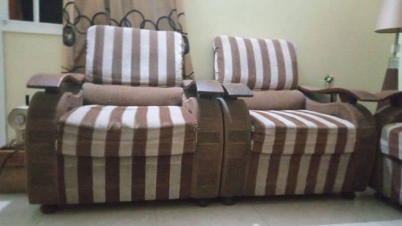 sofa for sell 1