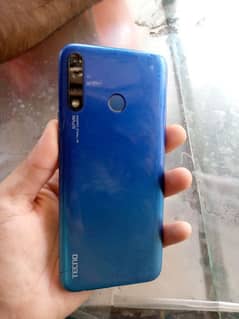 techno spark 4  3 32 GB ha back halki se tuti ha   pics ma dakh la