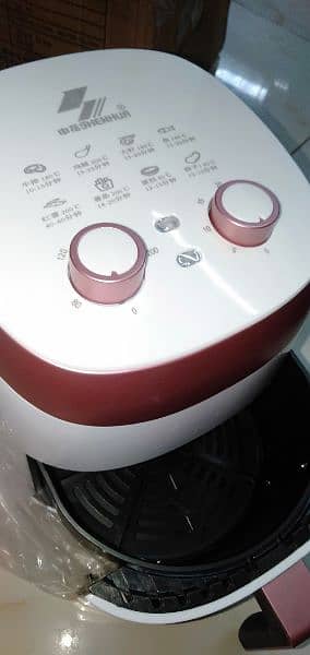 AIR FRYER 4