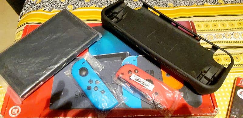 Nintendo Switch Just like New with new games and case 5