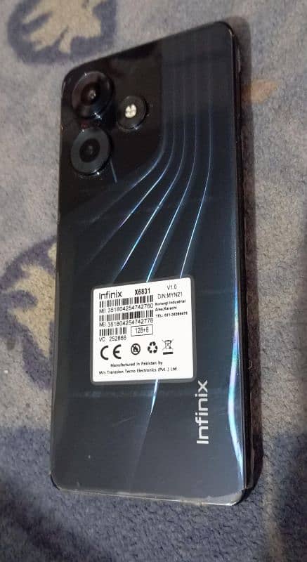 Infinix Hot 30 8+8 128gb (Just Like NEW) 2 Months Company Warranty. 2