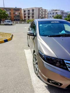 Honda City 2016 MT urgent sale 80% original