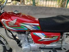 HONDA 125CC NEW CONDATION GOVT NUMBER PLATE RAAP OK  ALL OK