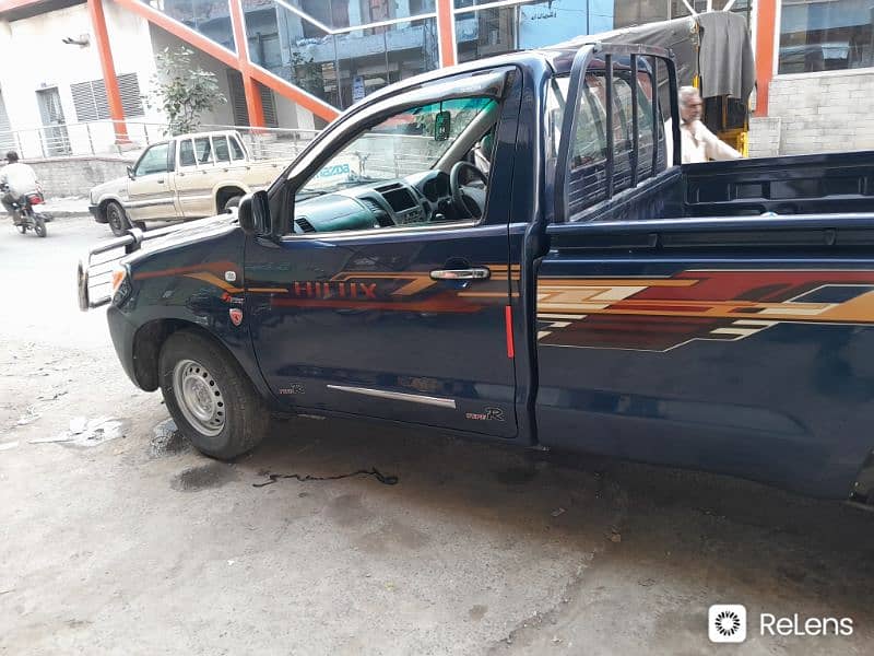 Toyota Hilux Vigo Single caban 2