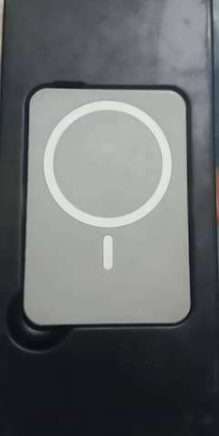 wireless charging portable powerbank 0