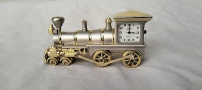 Engine locomotive mini clock imported