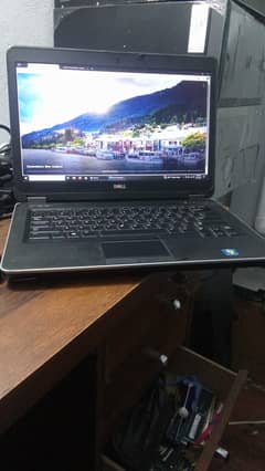 Dell Laptop i5 4th Generation