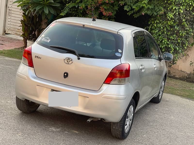 TOYOTA VITZ 2009 2010 REG 2013 ORIGINAL EXCELLENT KARACHI REG 5