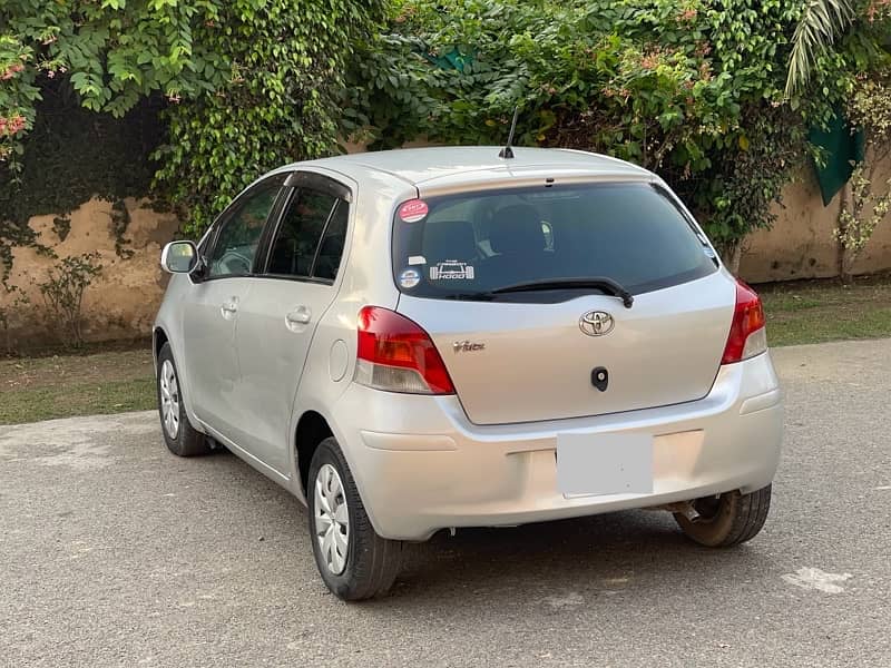 TOYOTA VITZ 2009 2010 REG 2013 ORIGINAL EXCELLENT KARACHI REG 6